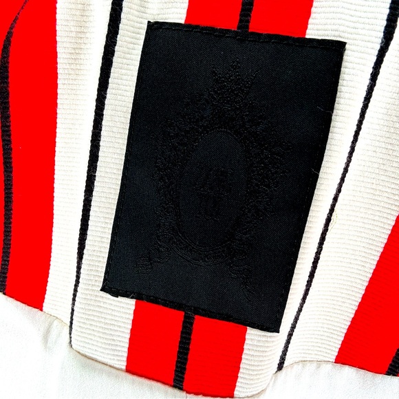 Zang Toi Red and White Striped Blazer and Short Set, Cashmere, NWOT, fits size 0 - Picture 13 of 14